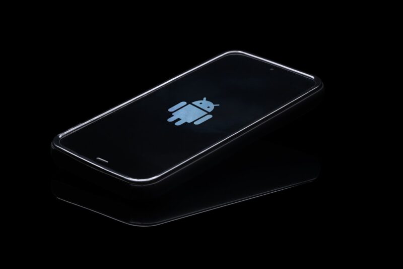 Telefon cu sistem de operare Android